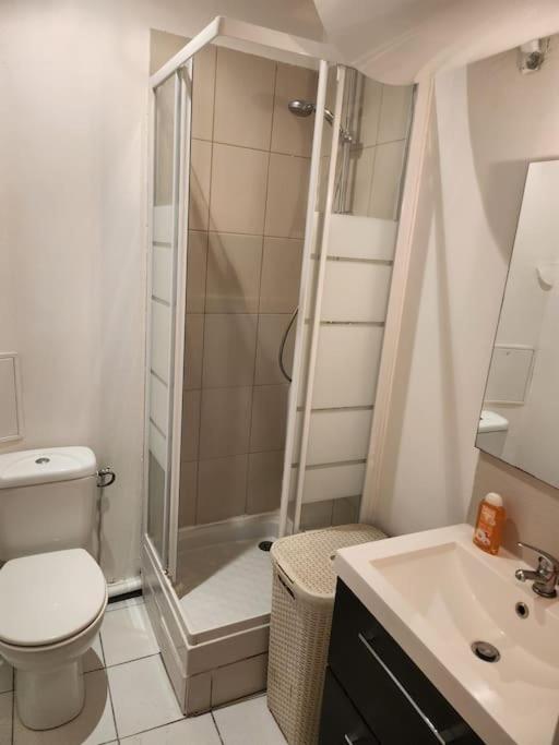 Logement Entier 2P Paris Exterior photo